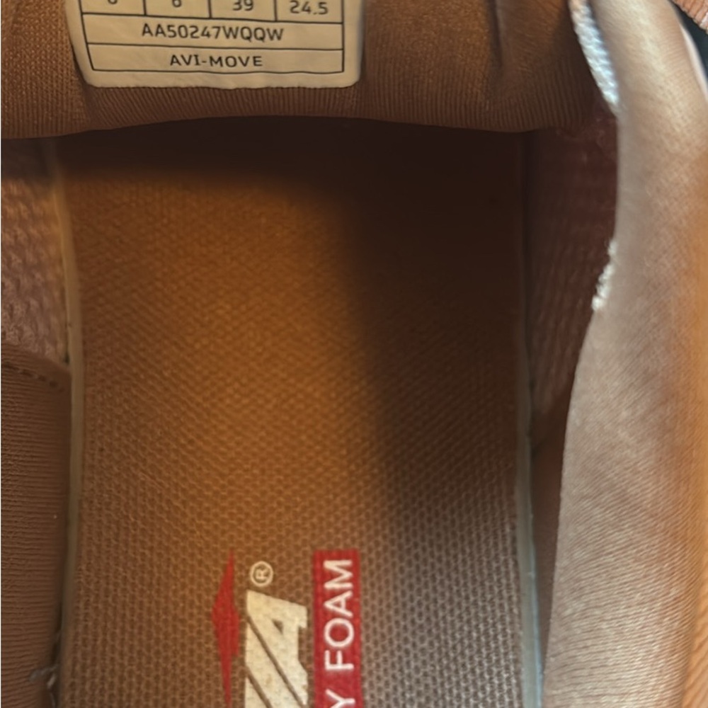 Avia Women's Pink Sneakers 8m - Picture 4 of 4